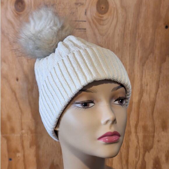 Lululemon Cable Knit Pom Beanie Women\'s OSFM Cream Outdoor Gorpcore Cozycore